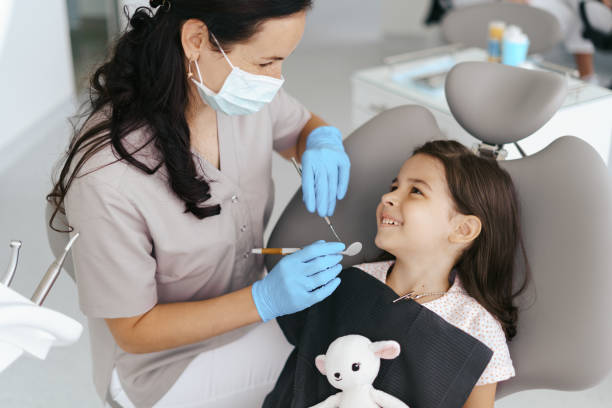 Best Emergency Dental Services for Seniors in Stratmoor, CO